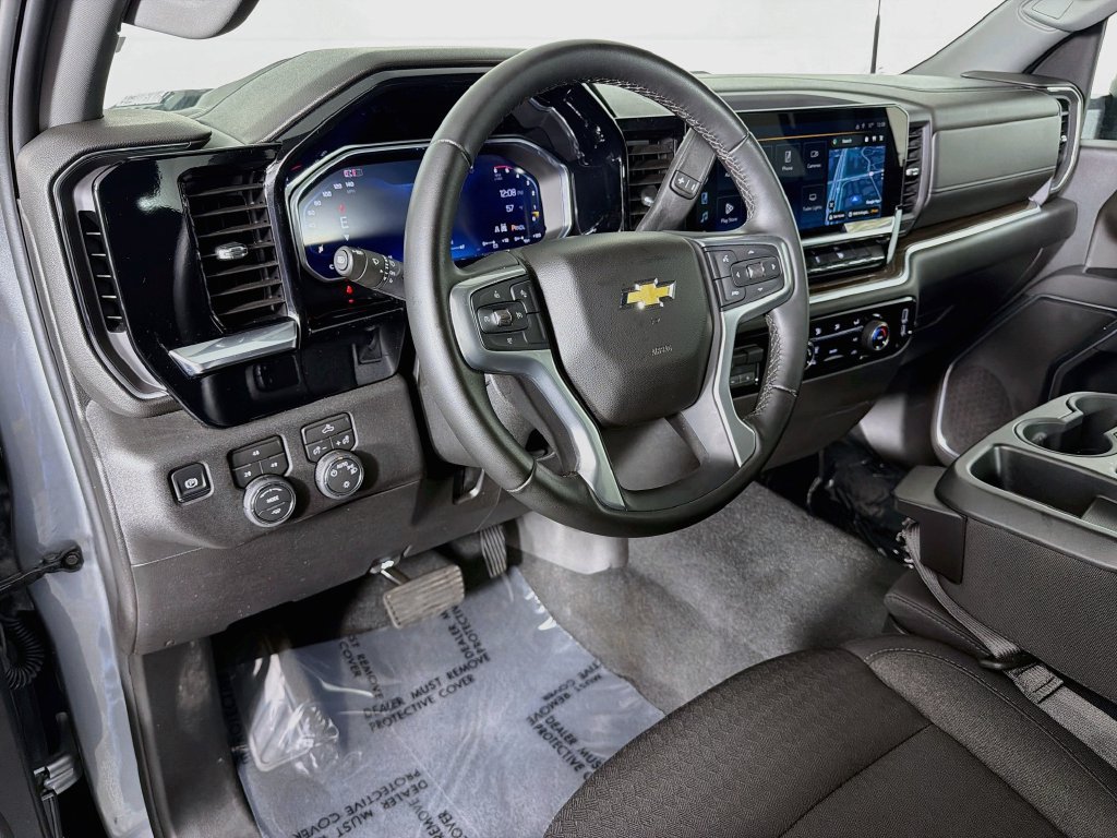 Used 2026 Chevrolet Silverado 2500 LT AWD/4WD image 9