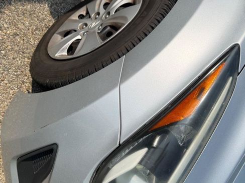 Used 2016 Hyundai Elantra SE FWD image 13