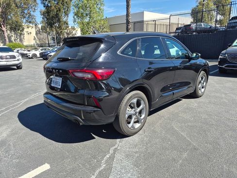 Used 2024 Ford Escape ST-Line image 7