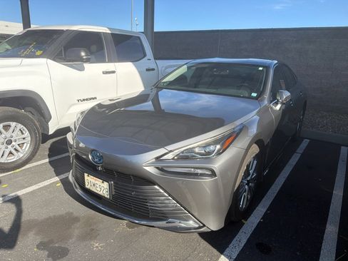 Used 2022 Toyota Mirai w/ Advanced Technology Package RWD image 4