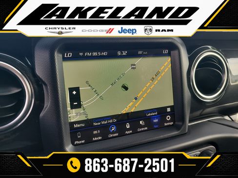 Used 2020 Jeep Wrangler Unlimited Sahara AWD/4WD image 21