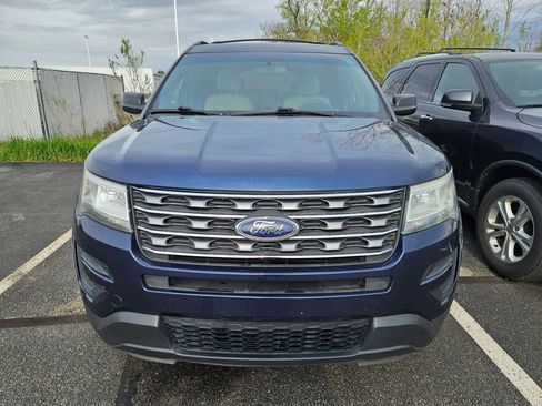 Used 2016 Ford Explorer 4WD image 2