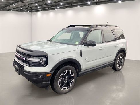 Used 2023 Ford Bronco Sport Outer Banks AWD/4WD image 3