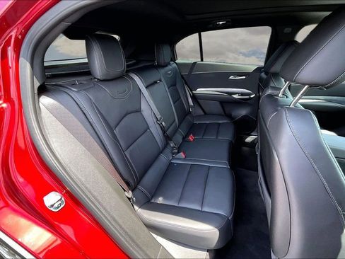 Used 2025 Cadillac XT4 Premium Luxury FWD image 25