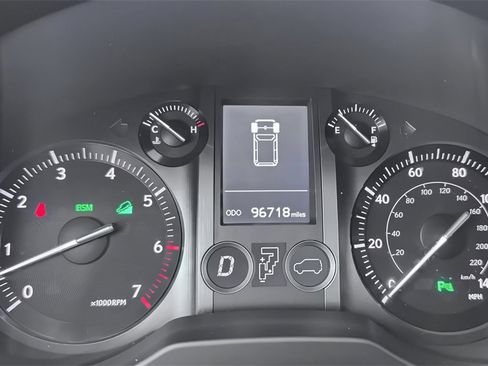 Used 2017 Lexus GX 460 image 18