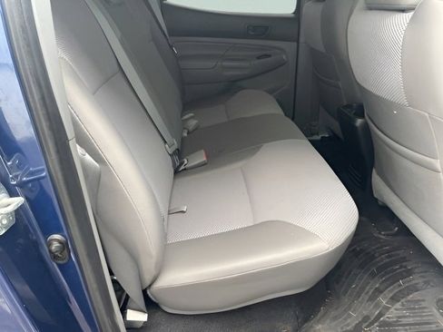 Used 2014 Toyota Tacoma 4x4 Double Cab image 11