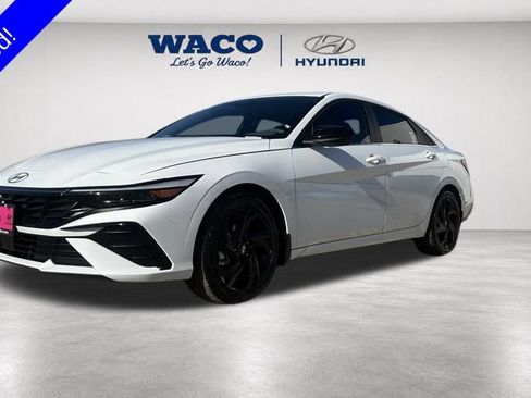 Used 2026 Hyundai Elantra SEL Sport Premium FWD image 3