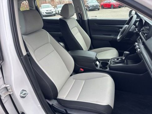 Used 2024 Honda CR-V LX image 7