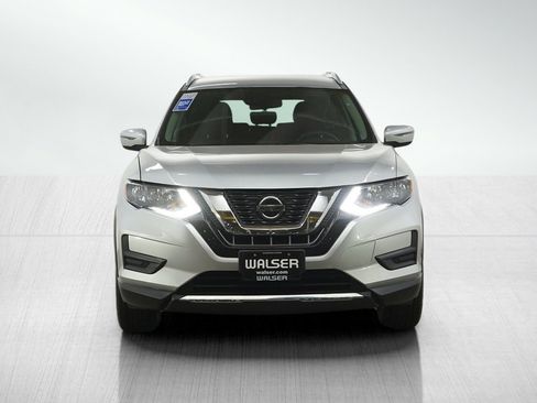 Used 2019 Nissan Rogue SV AWD/4WD image 8