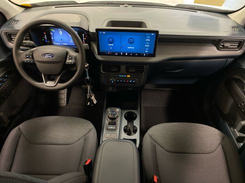 New 2026 Ford Maverick XL image 18
