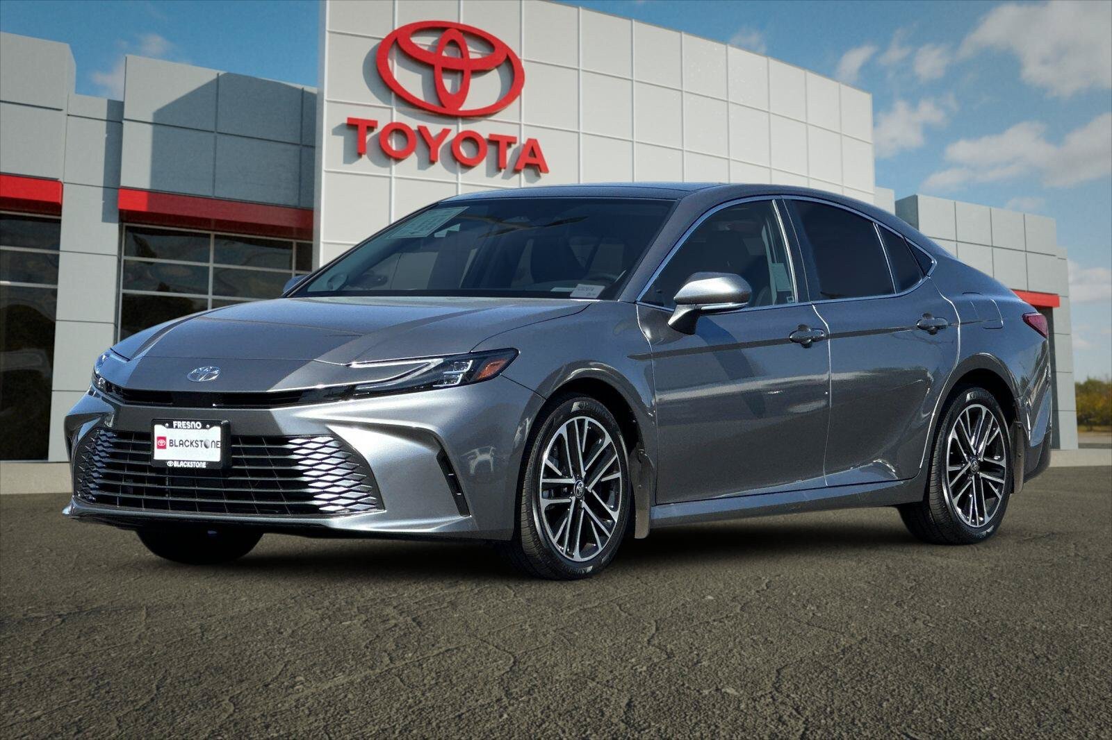 Used 2026 Toyota Camry XLE w/ Premium Package FWD image 7