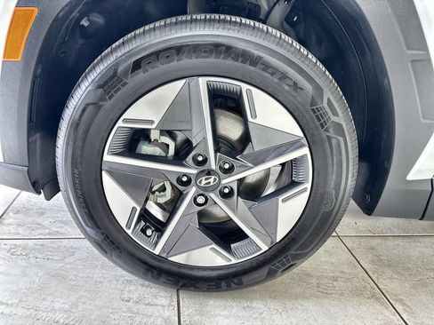 Certified 2025 Hyundai Tucson SEL FWD image 18