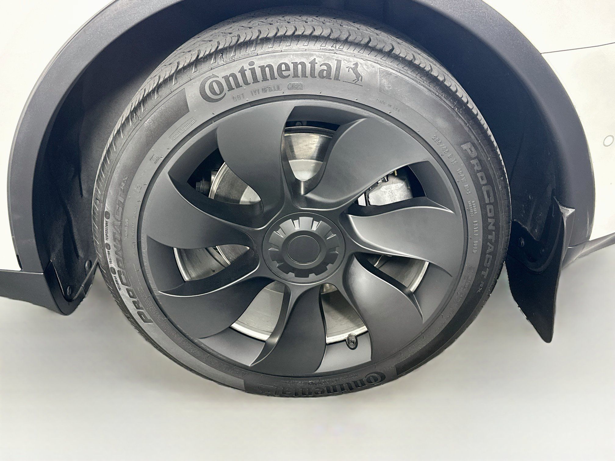 Used 2021 Tesla Model Y Long Range AWD/4WD image 11
