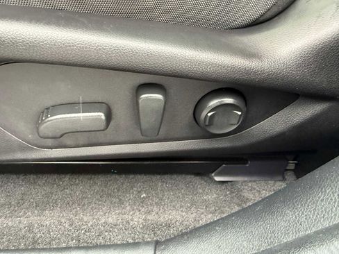 Certified 2025 Subaru Crosstrek 2.5i Sport image 14