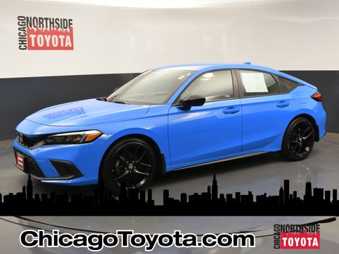 Used 2023 Honda Civic Sport image 1