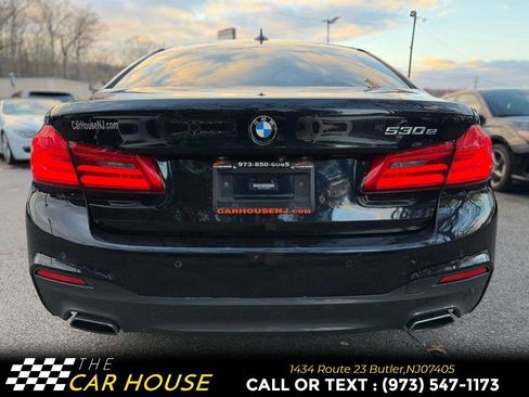 Used 2018 BMW 530e xDrive w/ M Sport Package 2 image 10