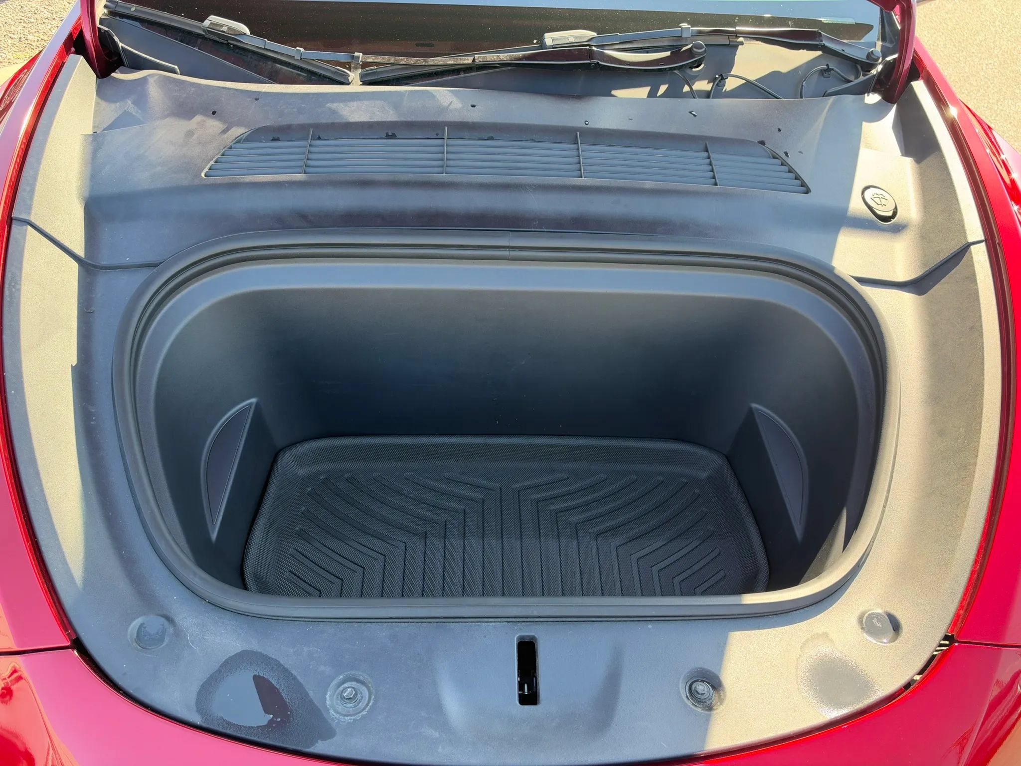 Used 2024 Tesla Model Y Long Range AWD/4WD image 36