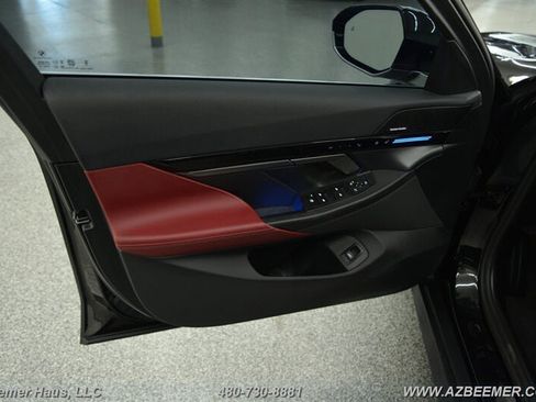 Used 2024 BMW 530i w/ M Sport Package image 39