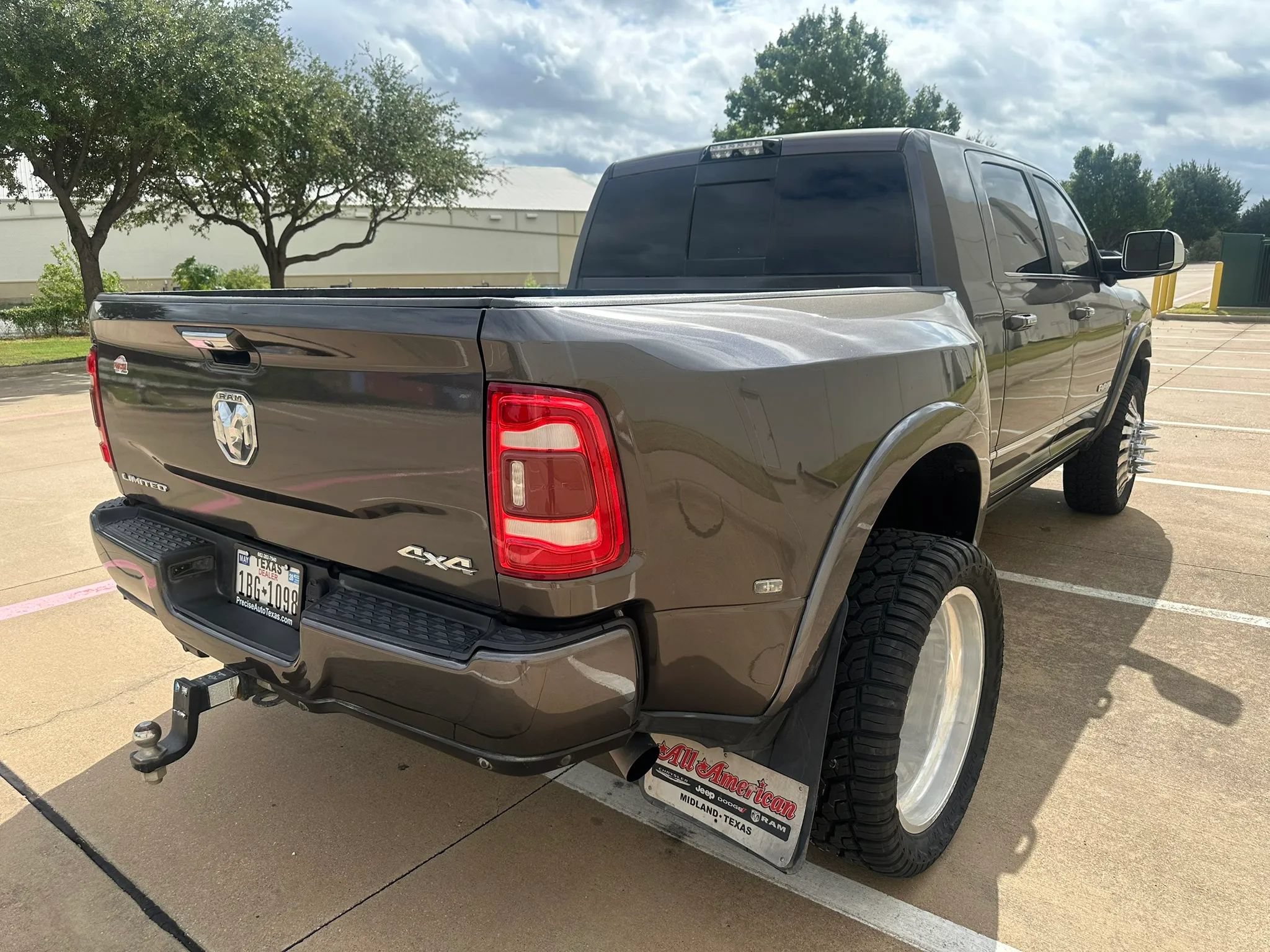 Used 2019 RAM 3500 Limited AWD/4WD image 10