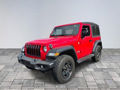 Used 2018 Jeep Wrangler Sport S image 3