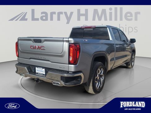 Used 2023 GMC Sierra 1500 SLT w/ SLT Premium Package AWD/4WD image 5