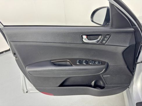 Used 2020 Kia Optima Premium image 39