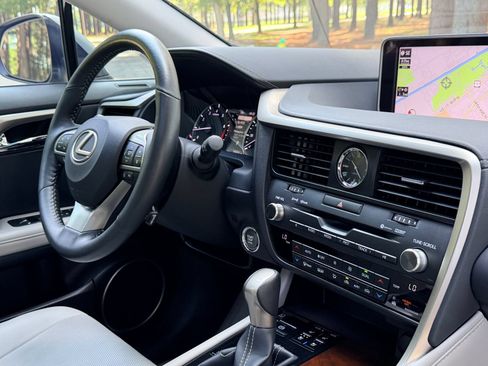 Used 2019 Lexus RX 350 AWD w/ Navigation Package image 20