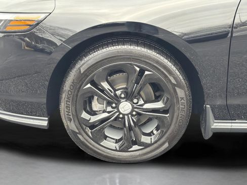 Used 2024 Honda Accord LX image 31