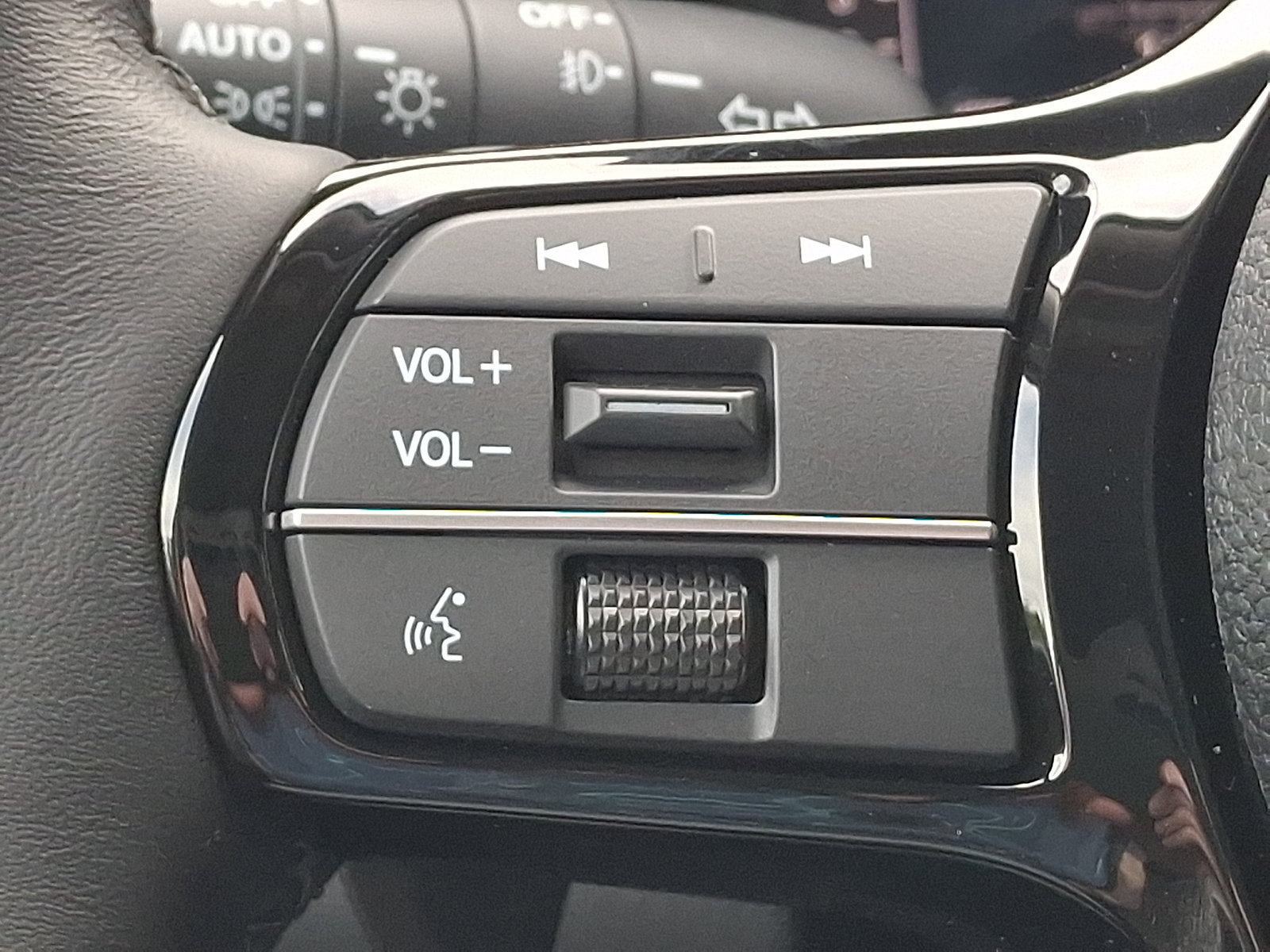 New 2026 Honda Pilot Touring image 22