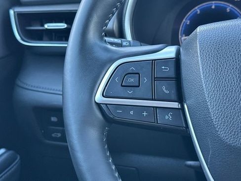 Used 2023 Toyota Highlander Limited image 38