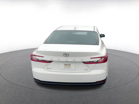 Used 2025 Toyota Camry LE image 12