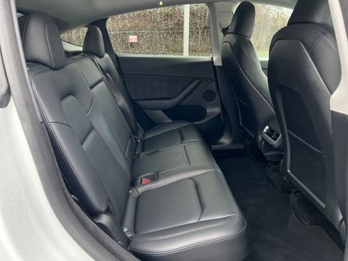 Used 2023 Tesla Model Y Long Range image 11