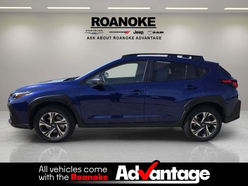 Used 2025 Subaru Crosstrek 2.0i Premium image 5