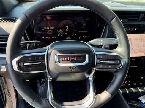 Used 2026 GMC Terrain Elevation AWD/4WD image 19