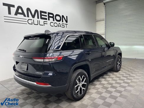 Used 2025 Jeep Grand Cherokee Limited w/ Luxury Tech Group II image 7