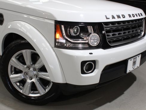 Used 2016 Land Rover LR4 HSE AWD/4WD image 17
