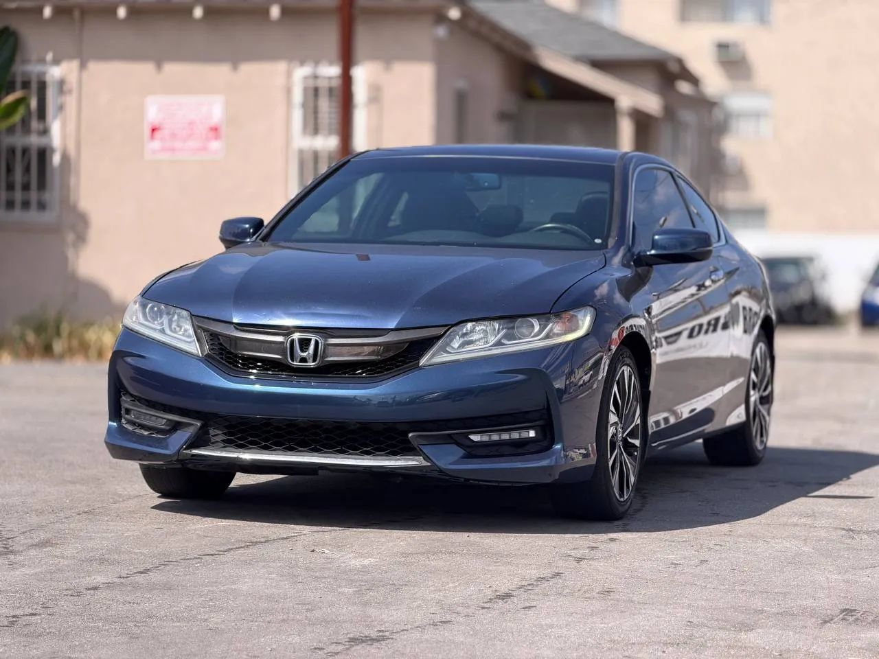 Used 2017 Honda Accord EX-L image 4
