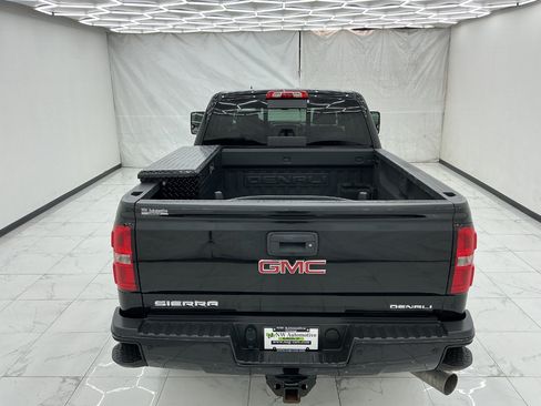 Used 2016 GMC Sierra 2500 Denali w/ Duramax Plus Package AWD/4WD image 13