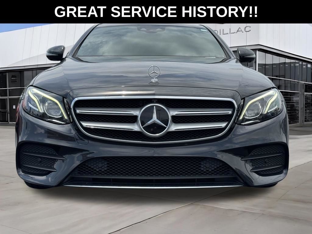 Used 2018 Mercedes-Benz E 400 4MATIC Sedan image 3