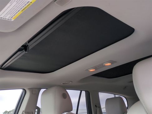 Certified 2016 Buick Enclave Leather image 17