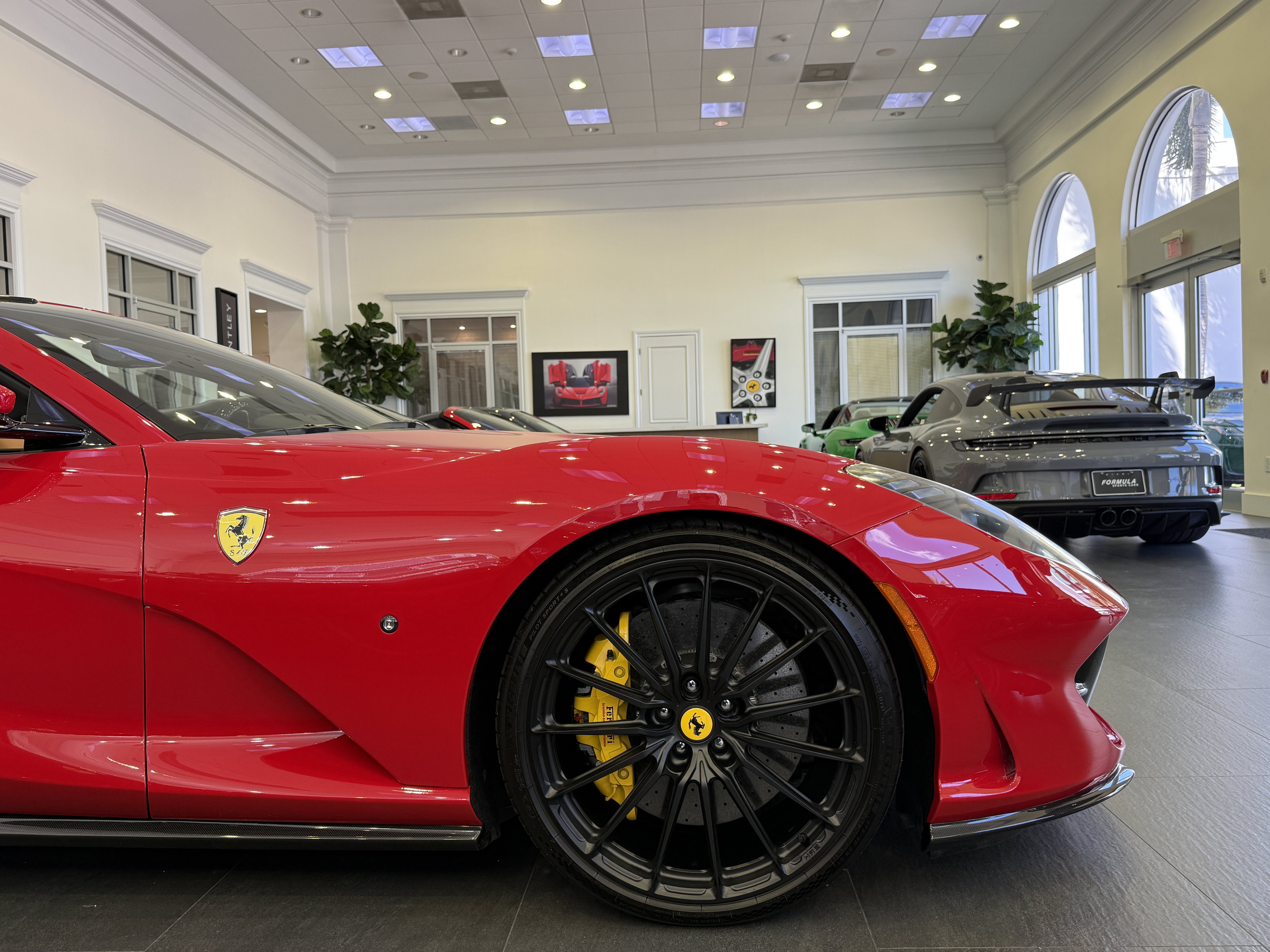 Used 2022 Ferrari 812 GTS RWD image 19