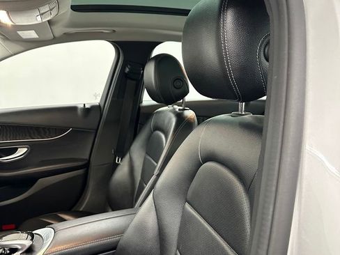 Used 2016 Mercedes-Benz C 300 4MATIC Sedan image 12