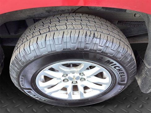 Used 2019 Chevrolet Silverado 1500 LT w/ All-Star Edition image 36