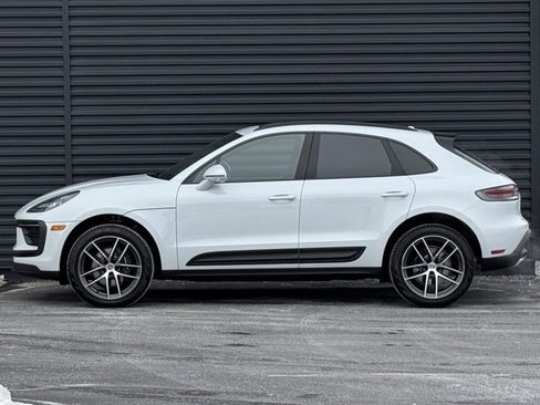 New 2026 Porsche Macan image 2