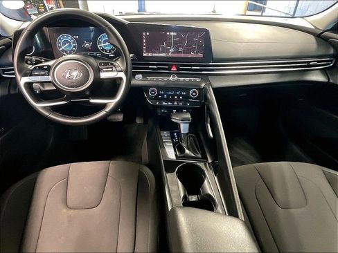 Used 2023 Hyundai Elantra SEL w/ Convenience Package FWD image 21