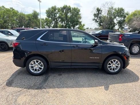 Used 2024 Chevrolet Equinox LT AWD/4WD image 9