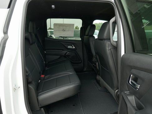 New 2026 Chevrolet Silverado EV LT image 10