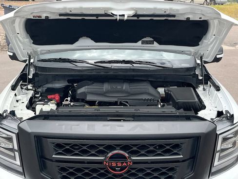 Used 2024 Nissan Titan PRO-4X w/ Pro-4x Convenience Package AWD/4WD image 32