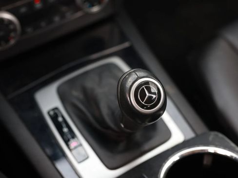 Used 2011 Mercedes-Benz GLK 350 2WD image 42