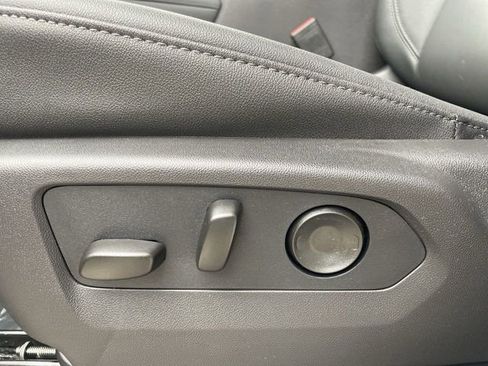 New 2026 Chevrolet Suburban LT w/ Comfort Package image 12